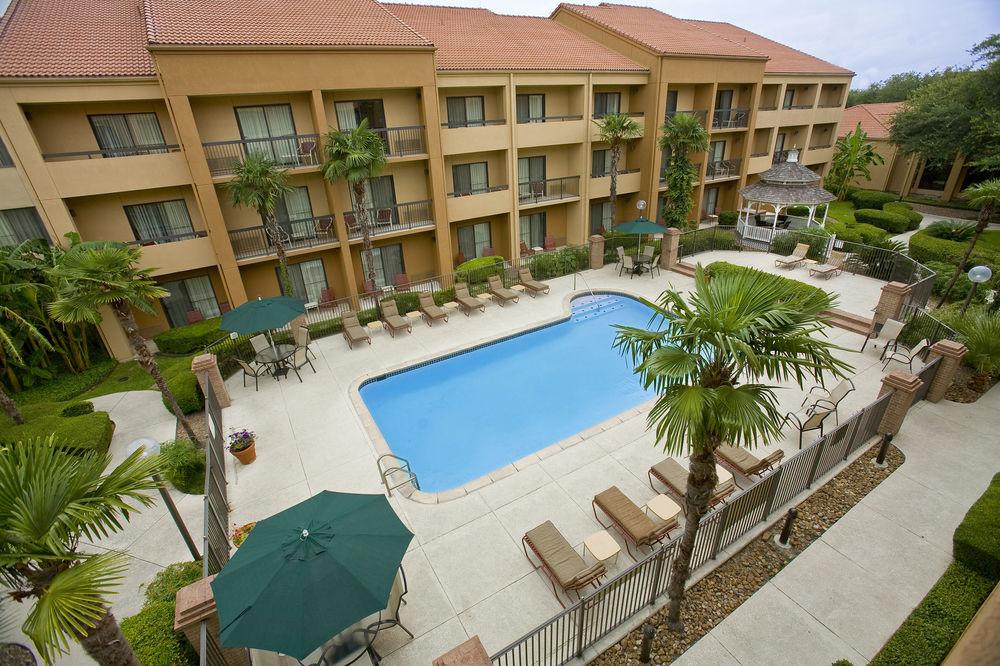 מלון Courtyard By Marriott San Antonio Downtown מראה חיצוני תמונה