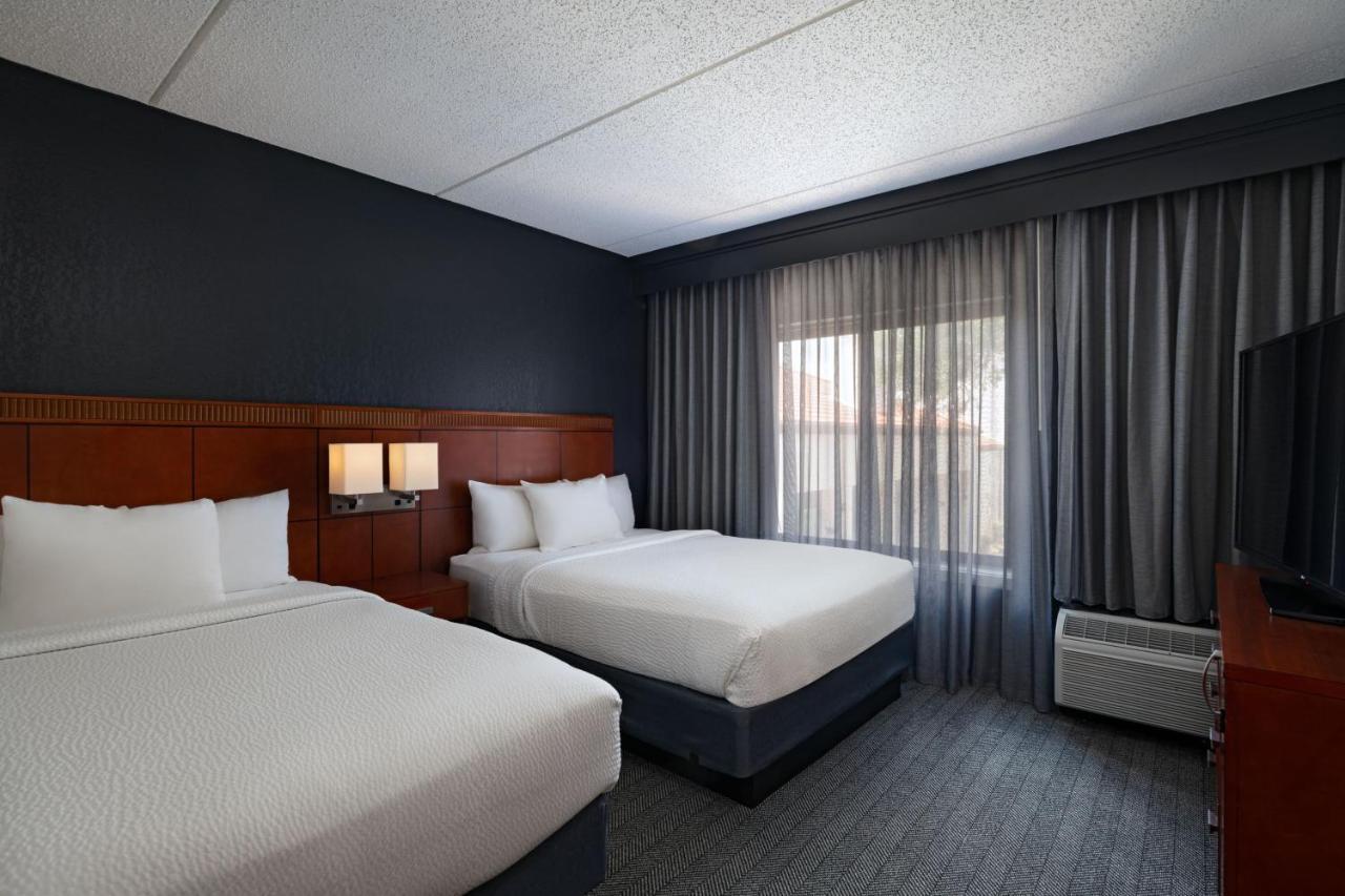 מלון Courtyard By Marriott San Antonio Downtown מראה חיצוני תמונה
