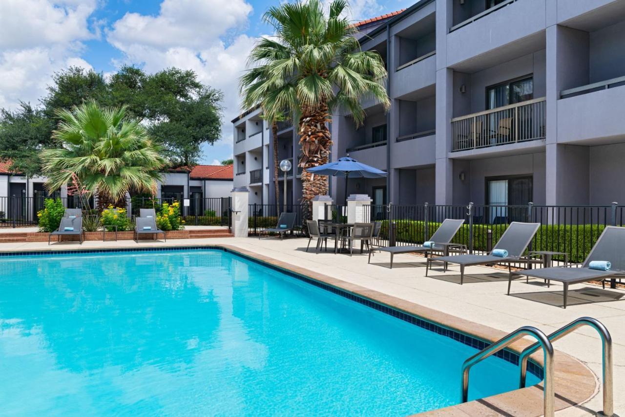 מלון Courtyard By Marriott San Antonio Downtown מראה חיצוני תמונה