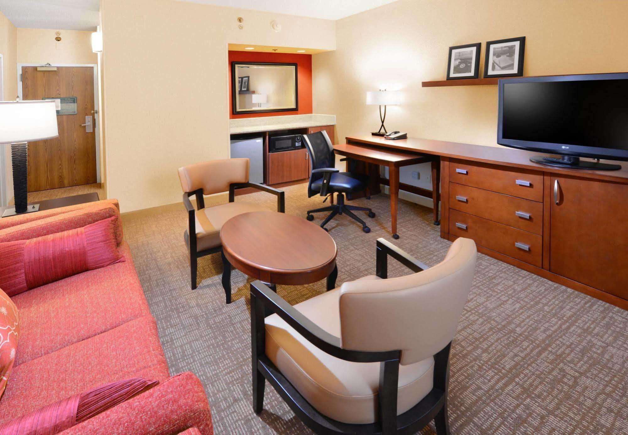 מלון Courtyard By Marriott San Antonio Downtown מראה חיצוני תמונה